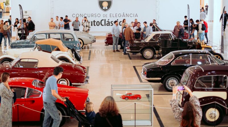 C. Santos assinala 100 anos da Mercedes-Benz