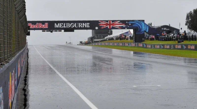 Mau tempo cancela corridas de Moto2 e Moto3