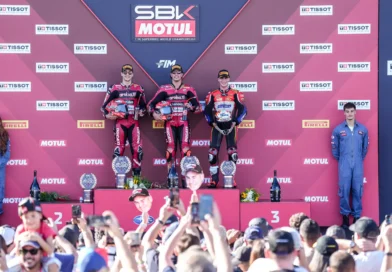 Bulega iguala recorde de vitórias nas Superbikes